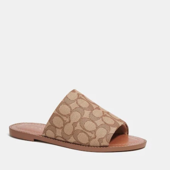 New in Box Coach Hazel Sandals in Signature Jacquard. - Picture 2 of 7